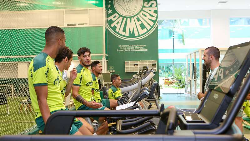 Elenco do Palmeiras durante treinamento na Academia de Futebol, em São Paulo-SP.