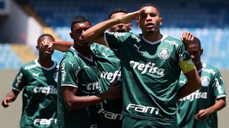 Coutinho marca no fim e Palmeiras traz empate de Cotia (x SP) na ida da  semifinal do Paulista Sub-17 