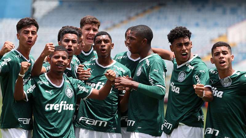Palmeiras deve homenagear time campeão do Mundial sub-17 na 4ª