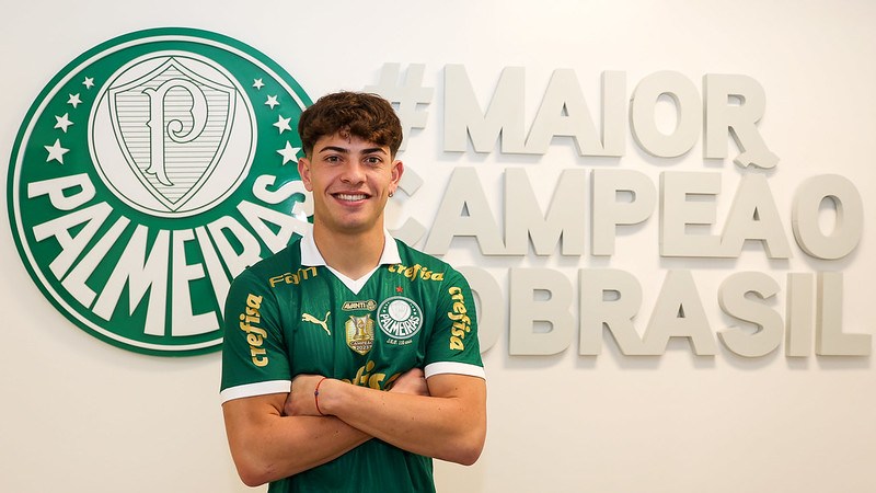 Agustín Giay é apresentado como o mais novo atleta do Palmeiras na Academia de Futebol, em São Paulo-SP.
