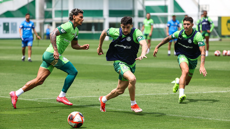 Com a presença de Emiliano Martínez, Palmeiras se reapresenta após a 1ª derrota da temporada